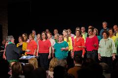 Voices en Tint maken een reis door de tijd